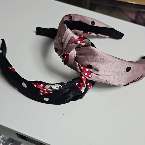 Set Of 2 Elegant Minnie Polka Dot Knotted Headbands - Black and Pink - Picture 3 of 7